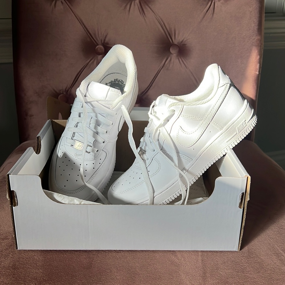Nike Air Force 1 (Youth size 2.5)